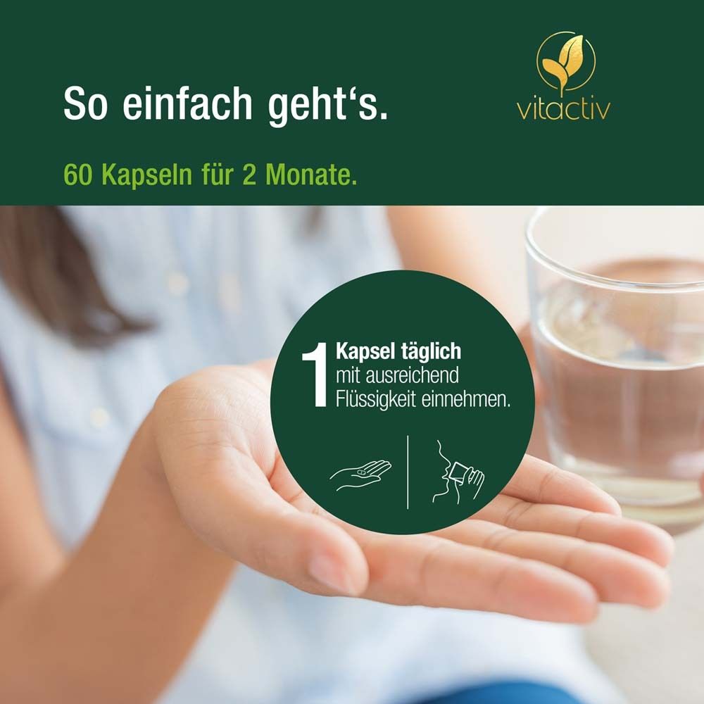 Hand hält eine Kapsel und ein Glas Wasser. Aufschrift: 1 Kapsel täglich mit Flüssigkeit einnehmen.