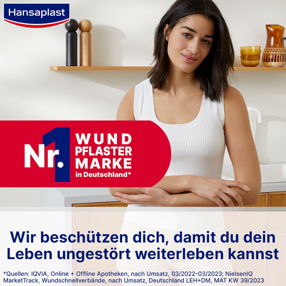 Frau in Küche. Text: Nr. 1 Wundpflaster Marke in Deutschland. Wir beschützen dich, damit du dein Leben ungestört weiterleben kannst.
