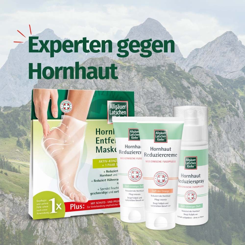 Produkt-Ensemble: Hornhaut Reduziercreme, Maske, Hornhaut Reduzierspray. Logo: Allgäuer Latschenkiefer. Hintergrund: Berglandschaft.