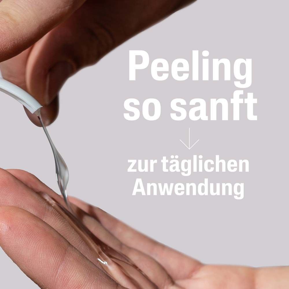 Hände mit Tropfen. Text: Peeling so sanft zur täglichen Anwendung.