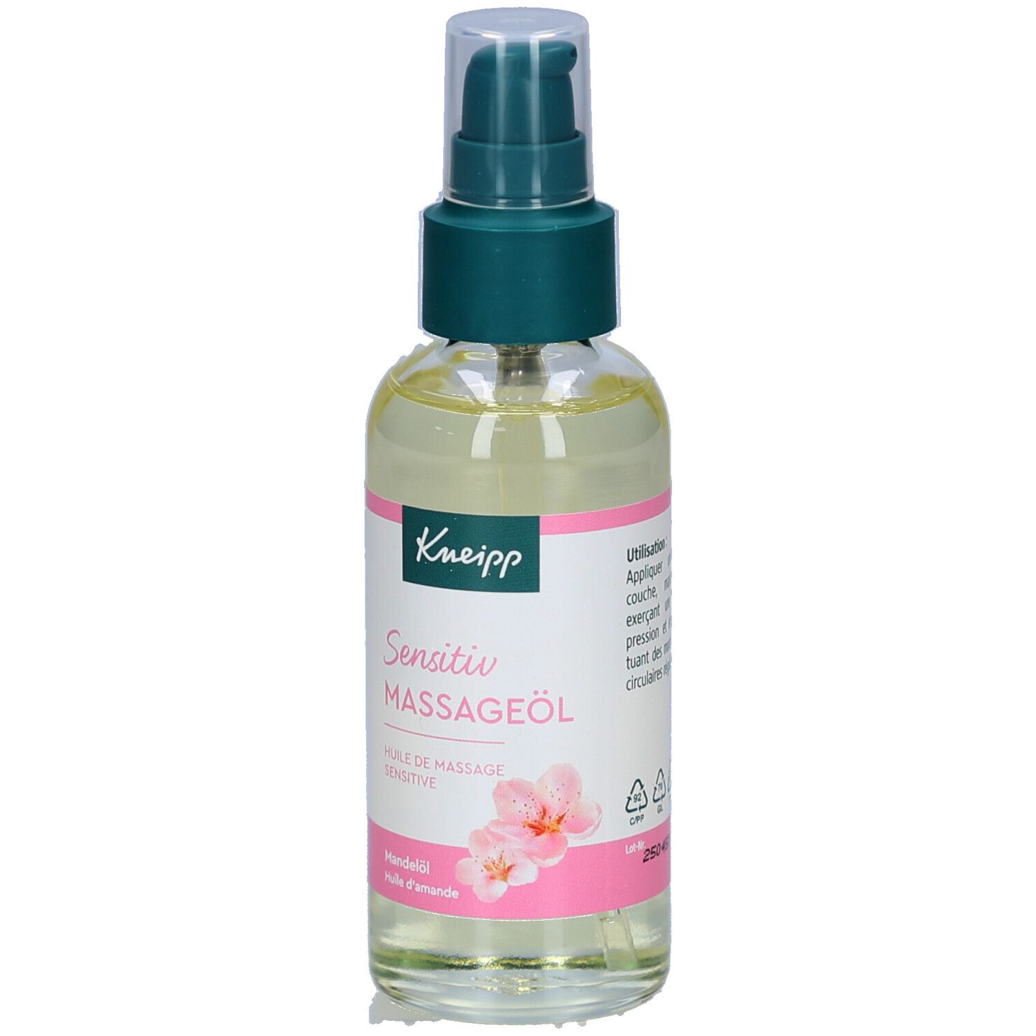 Kneipp Sensitiv Massageöl Flasche. Transparentes Öl mit grünem Pumpkopf. Rosa Etikett mit Produktname und Blüten.