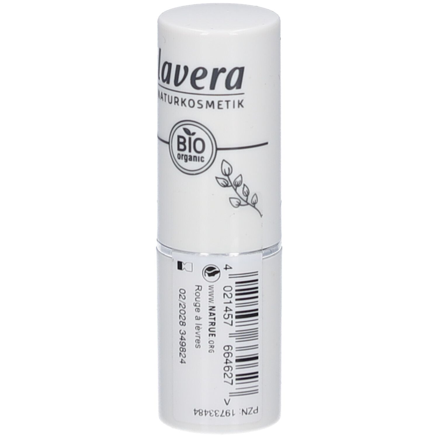 Weißer Lippenstift von lavera. Auf dem Deckel steht "lavera NATURKOSMETIK" und ein Bio-Siegel. Auf dem unteren Teil sind Informationen aufgedruckt.