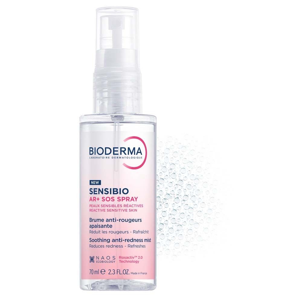 Transparente Sprühflasche mit weißem Sprühkopf. Produktname und Logo auf dem Etikett. 70ml.