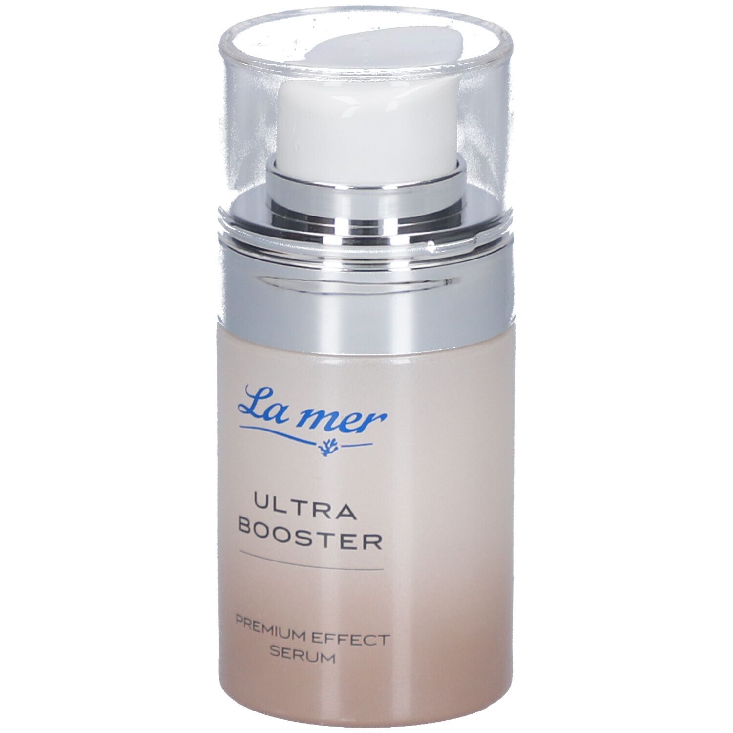 Serumflasche mit Pumpkopf. La mer-Logo und Produktbezeichnung ULTRA BOOSTER. Farbverlauf von hellbraun zu weiß.