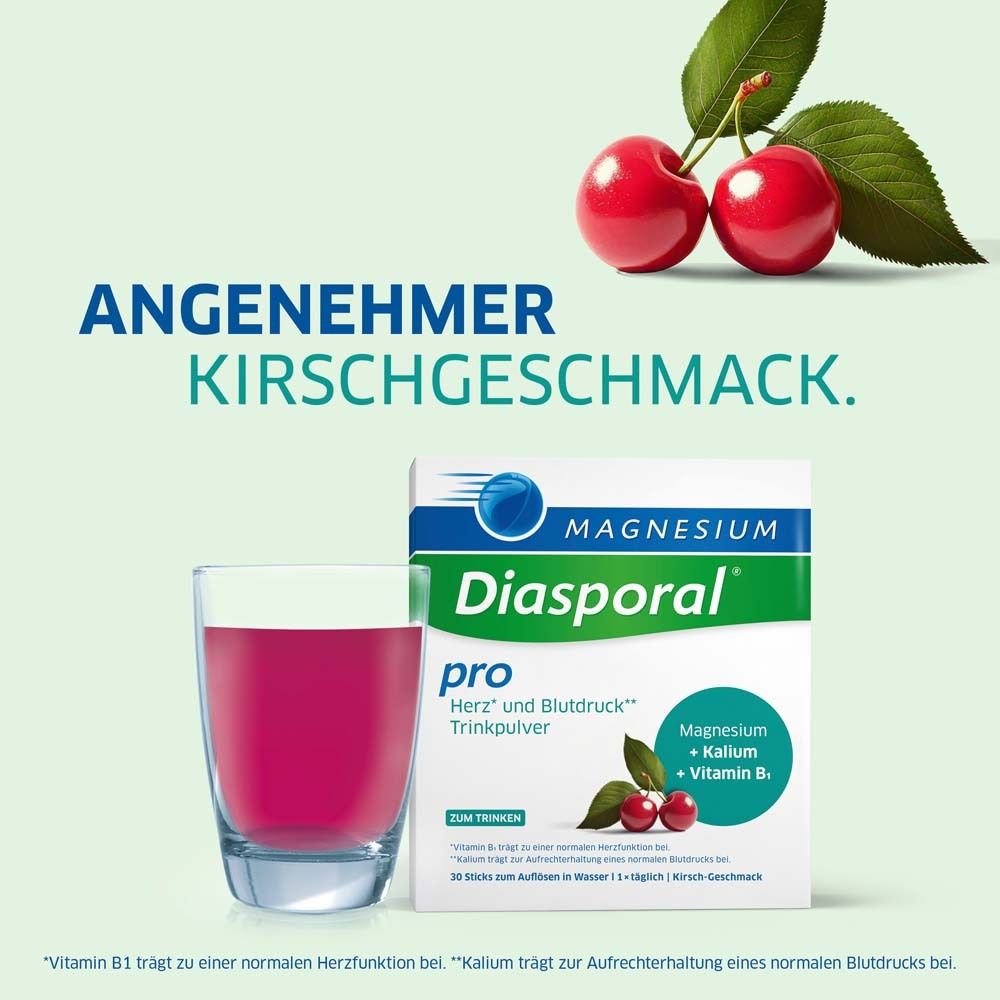 Glas mit rosa Flüssigkeit und Magnesium-Diasporal pro Packung. Text: Angenehmer Kirschgeschmack.