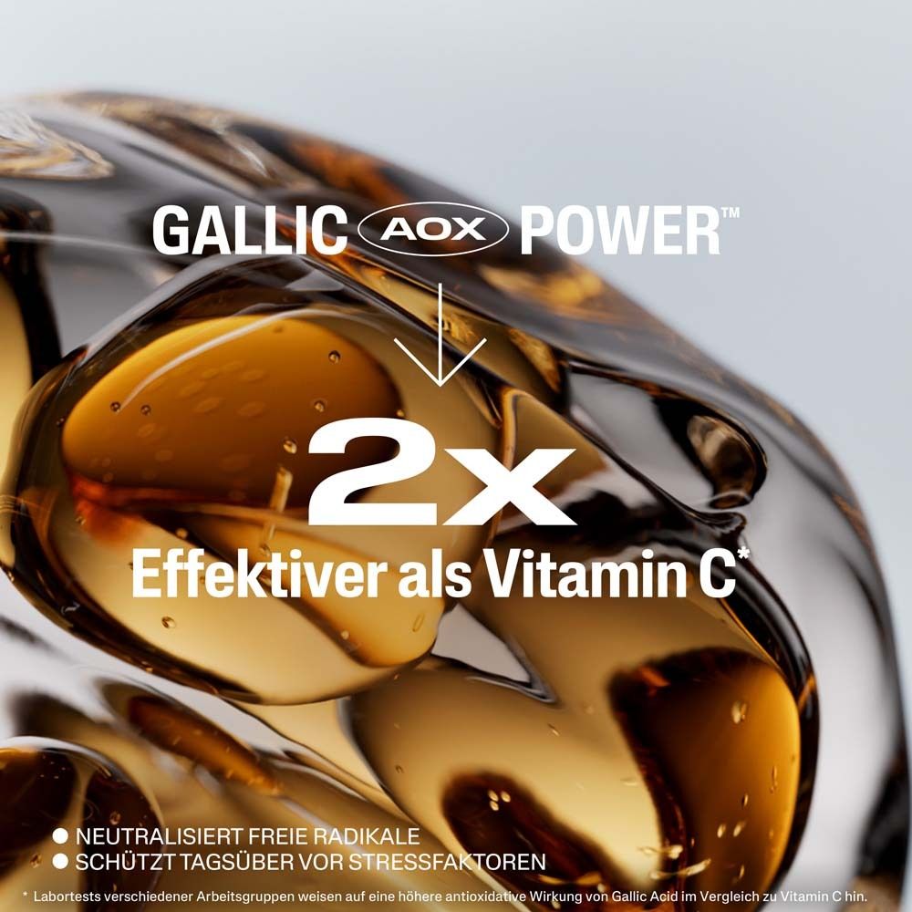 Nahaufnahme von Flüssigkeitstropfen. Text: Gallic-AOX Power, 2x effektiver als Vitamin C. Neutralisiert freie Radikale, schützt vor Stressfaktoren.