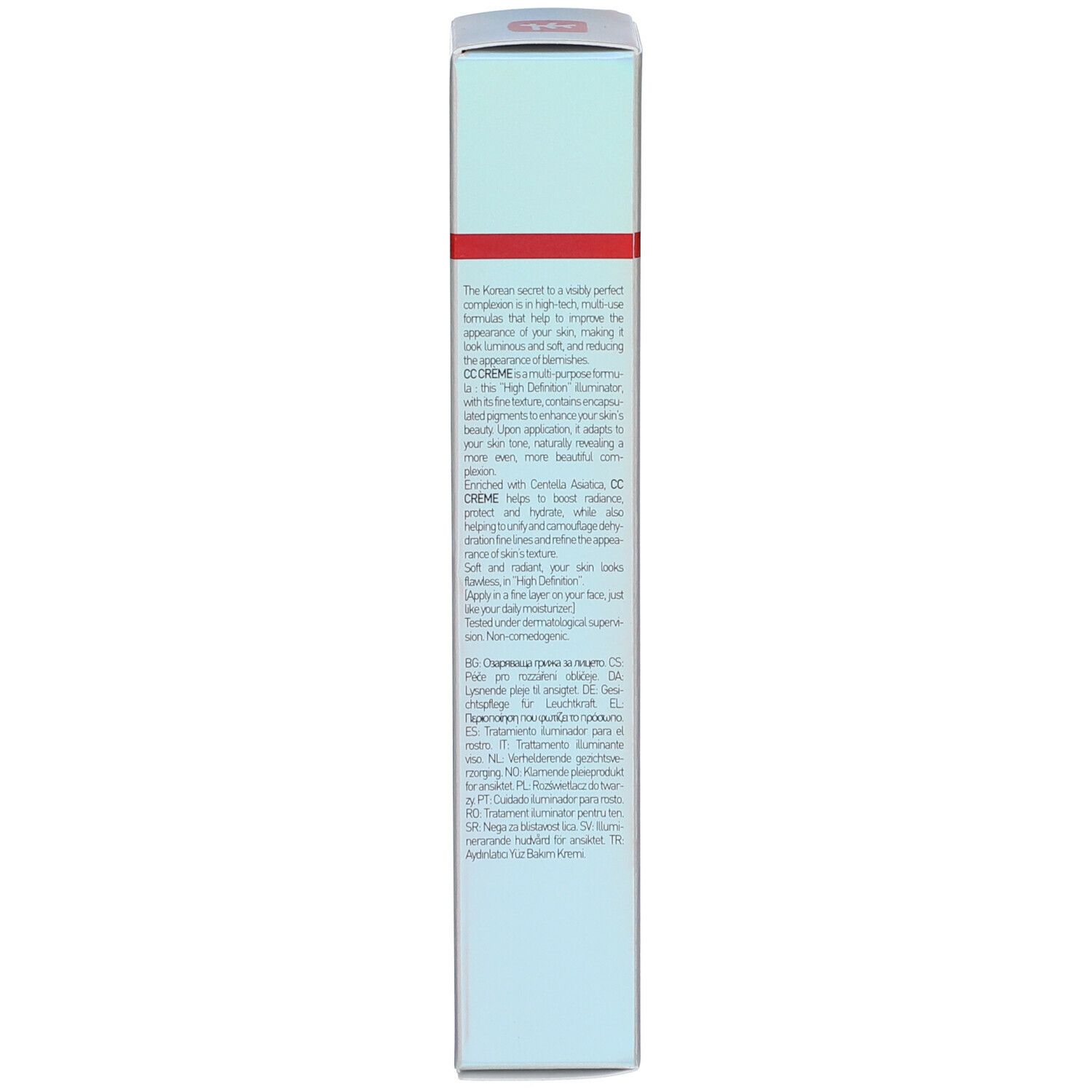 Seite einer weißen Schachtel mit CC Crème. Text auf Englisch. Produktbeschreibung.