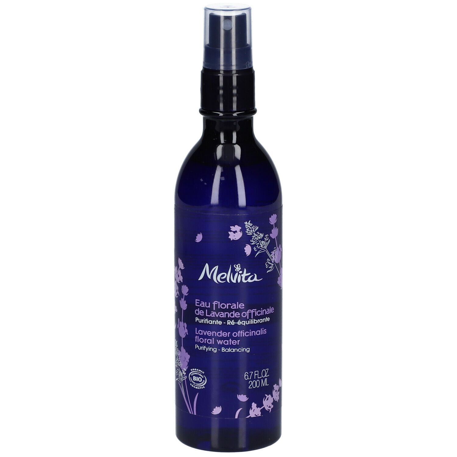 Blau-violette Flasche mit Zerstäuber. Aufschrift: Melvita, Eau florale de Lavande officinale, 200 ml.