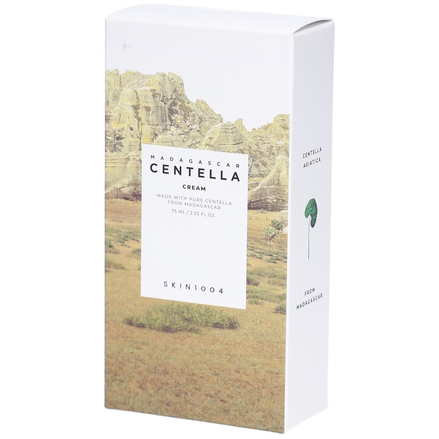 Verpackung von SKIN1004 MADAGASCAR CENTELLA CREAM. Weißer Karton mit Produktnamen und Landschaftsbild.