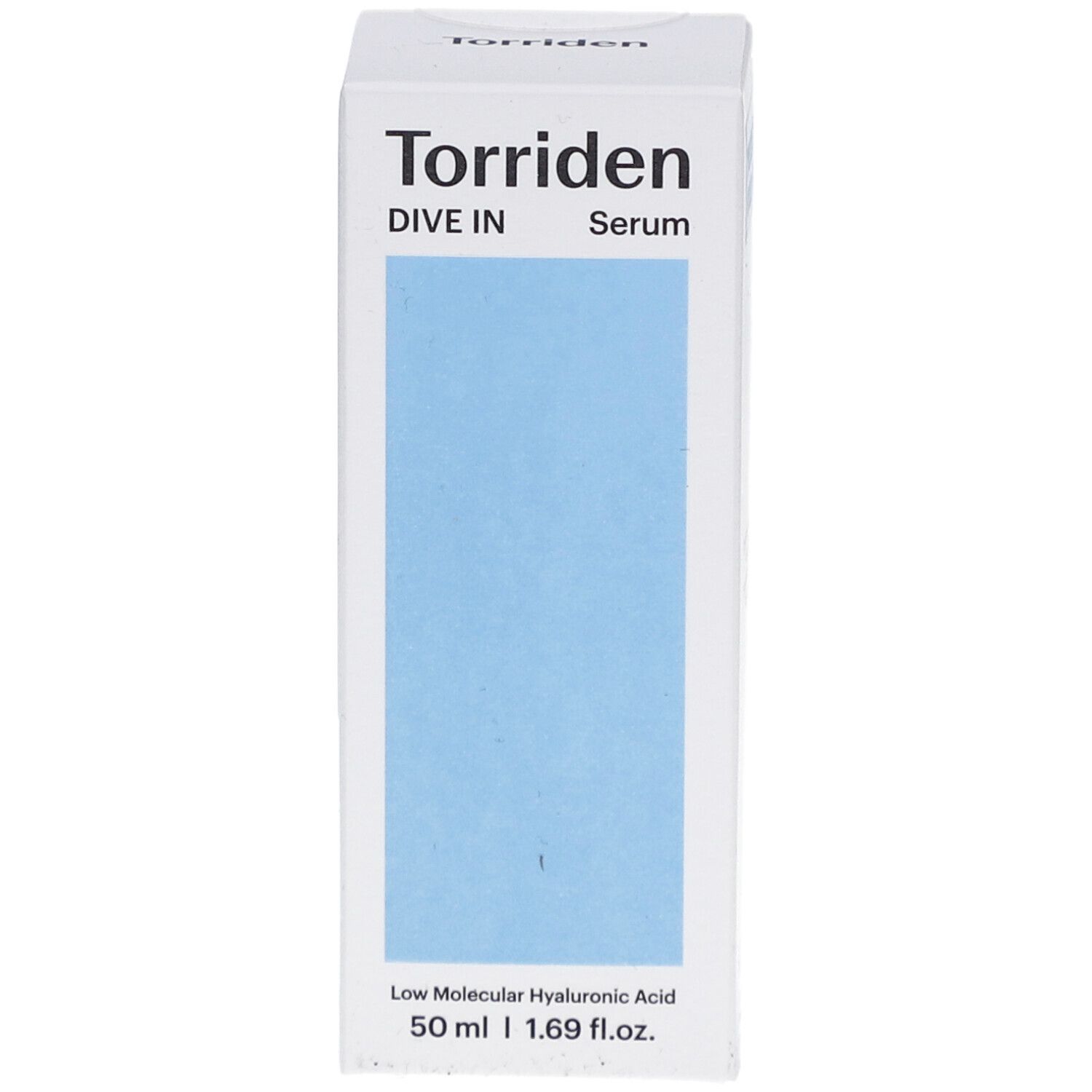 Weiße Verpackung mit blauem Feld. Aufschrift: Torriden DIVE IN Serum. Unten: Low Molecular Hyaluronic Acid, 50 ml.