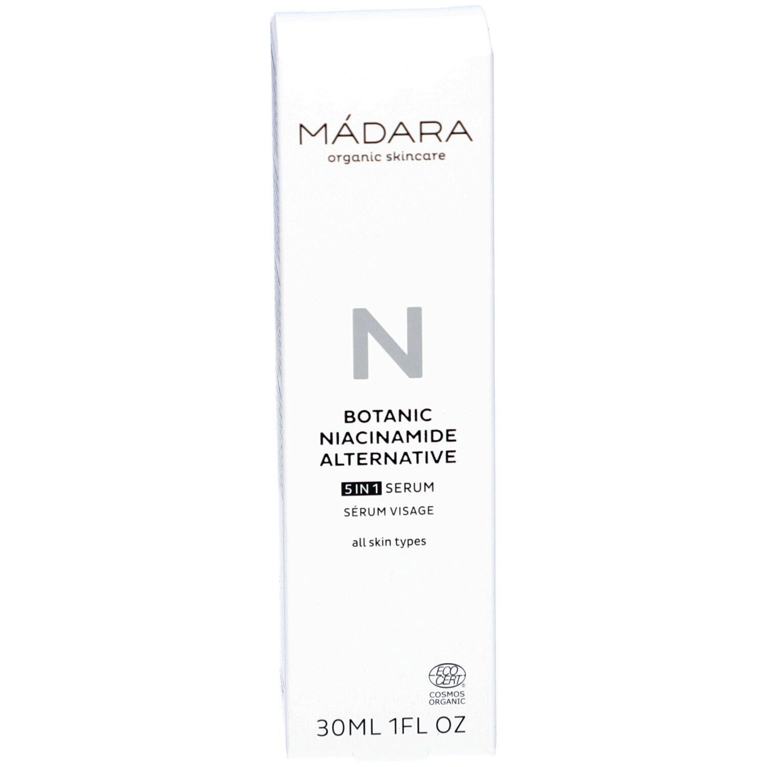 Produktverpackung mit Produktaufschrift: MÁDARA, Botanic Niacinamide Alternative 5-in-1 Serum. Mit Kosmetik-Zertifizierung.