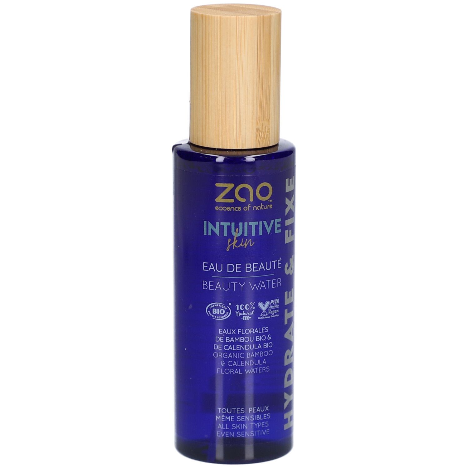 Blaue Flasche mit Holzdeckel. Aufschrift: ZAO, Intuitive Skin, Eau de Beauté, Beauty Water. Bio-Zertifizierung.