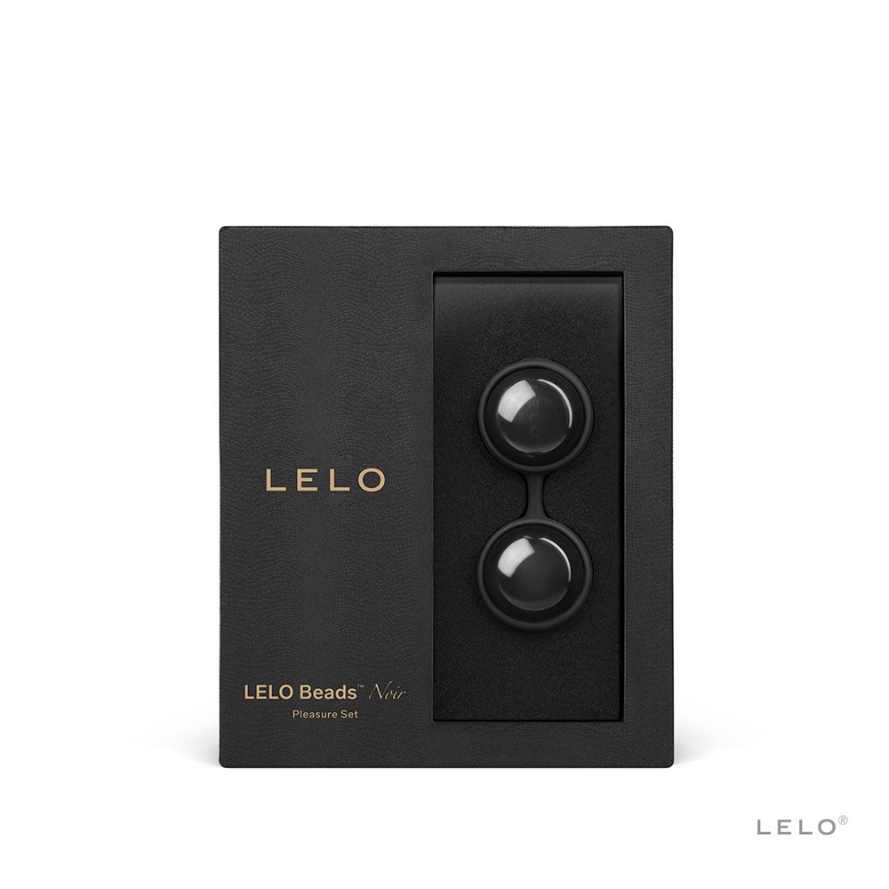 Schwarze Geschenkbox mit LELO-Logo, Inhalt: zwei schwarze Kugeln.
