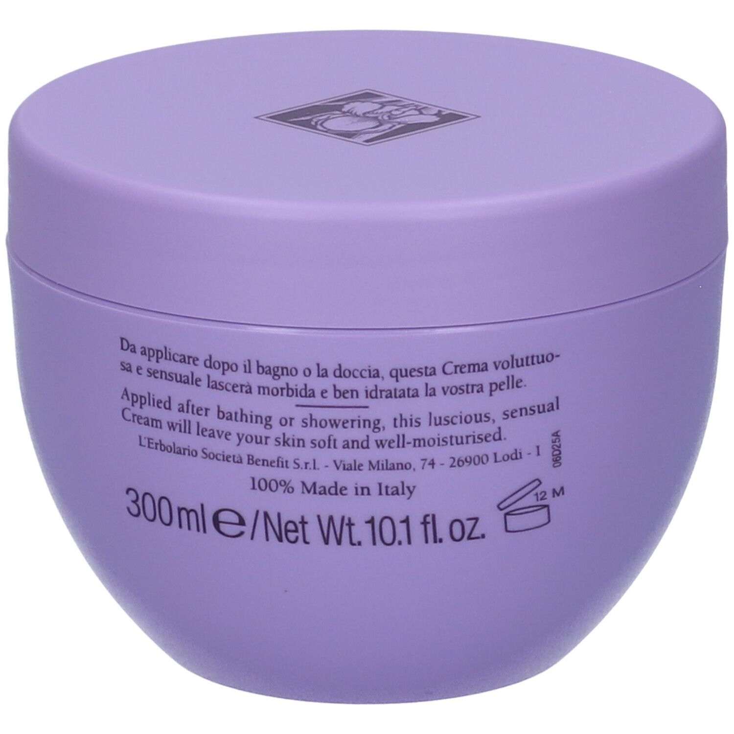 Rückseite eines lila Tiegels mit L'Erbolario Iris Körpercreme. Zeigt Anwendungshinweise, Inhaltsstoffe und Herstellungsland.