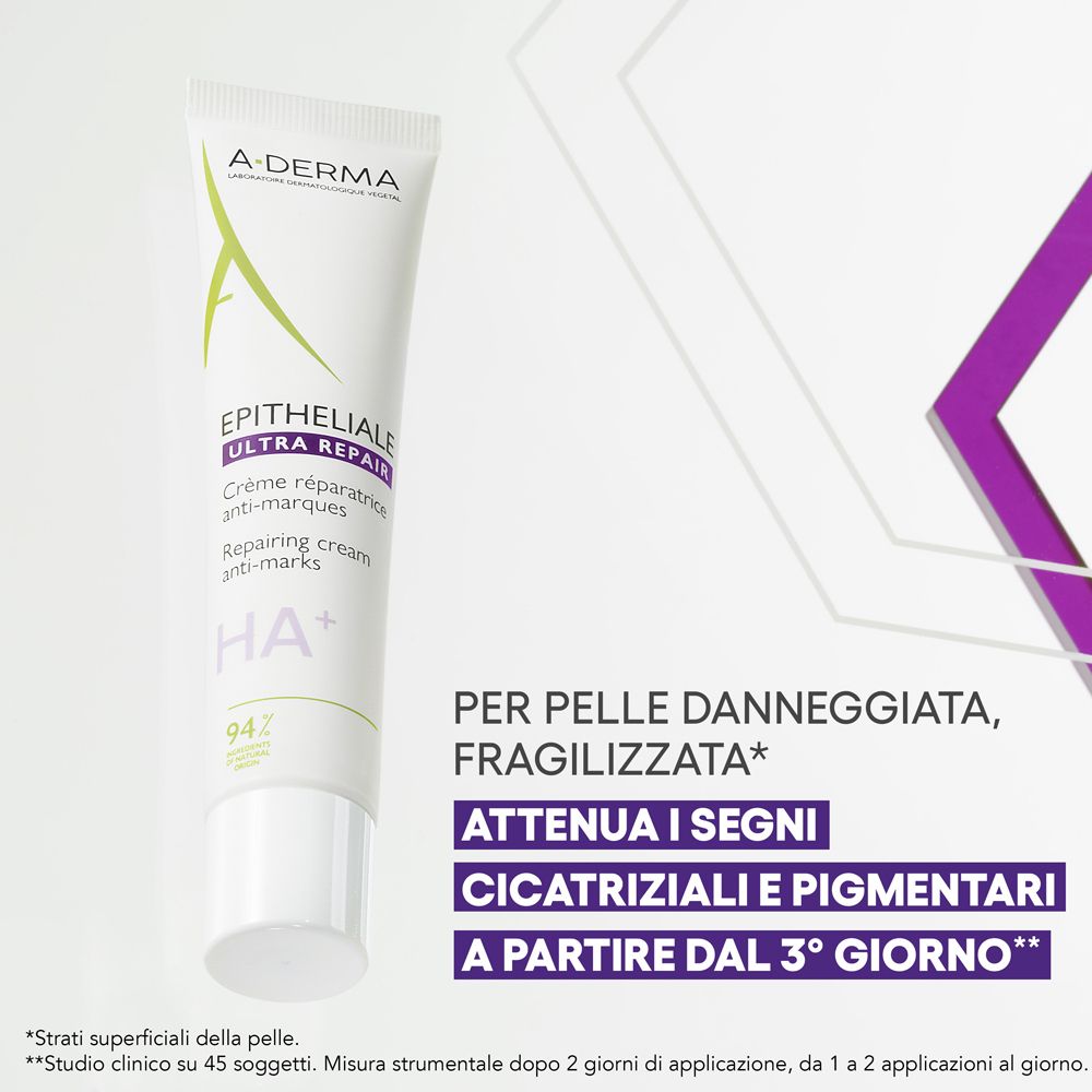 Creme-Tube mit Produktnamen und Logo. Text: Per pelle danneggiata, fragilizzata. Attenua i segni cicatriziali.