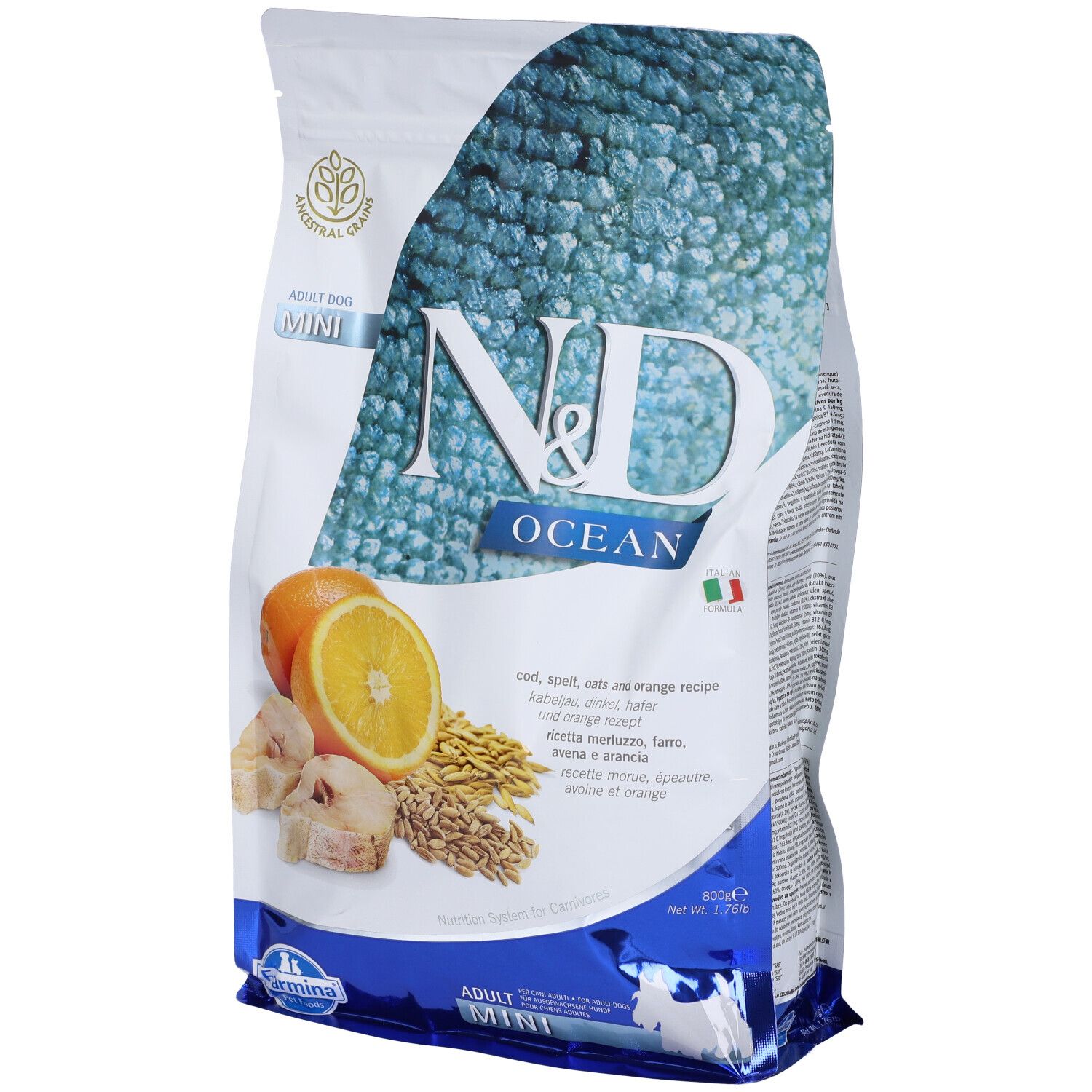 Verpackung Trockenfutter Hund. N&D Ocean, Adult Mini. Abbildung von Orange, Fisch und Getreide. Logo Farmina und italienische Flagge.