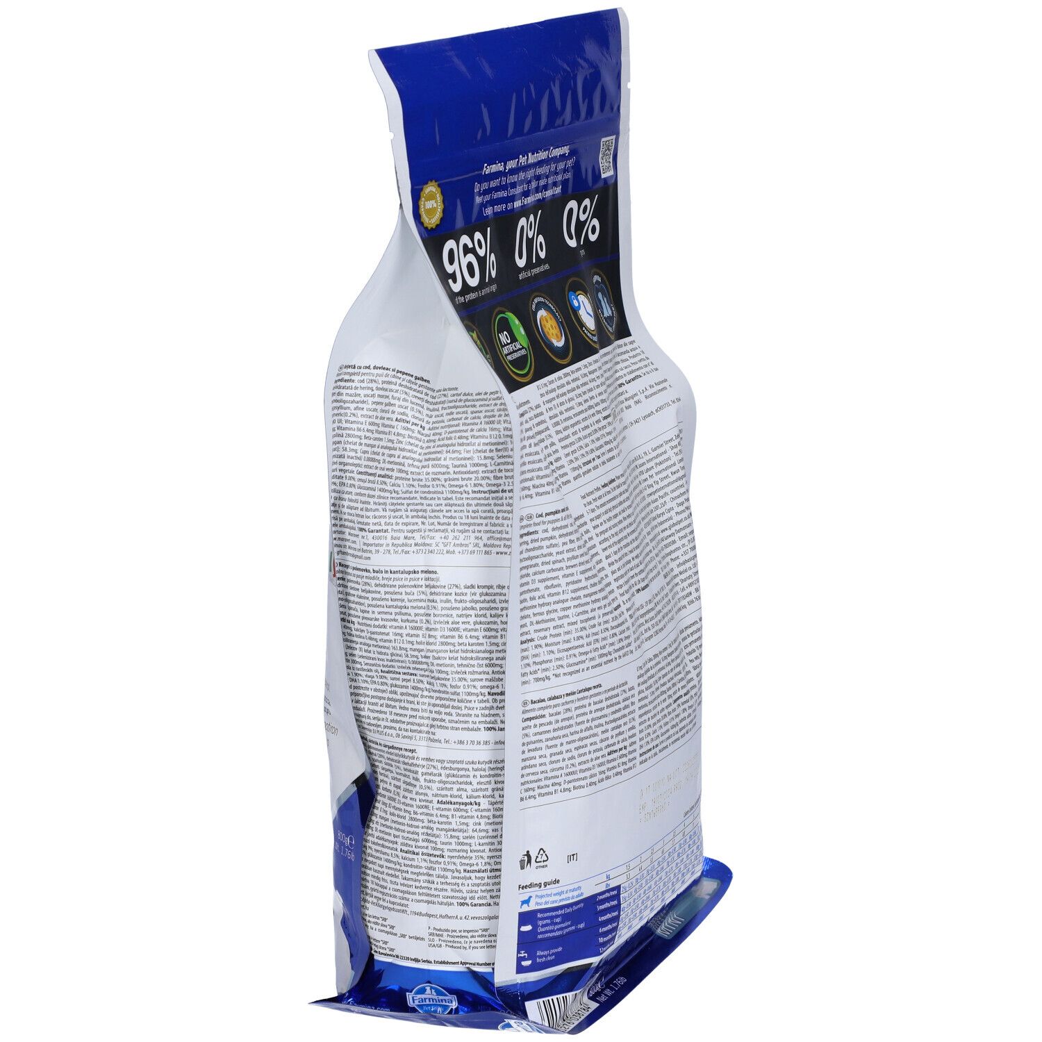 Schräge Seitenansicht der N&D Ocean Hundefutter-Verpackung. Text und Produktinformationen.