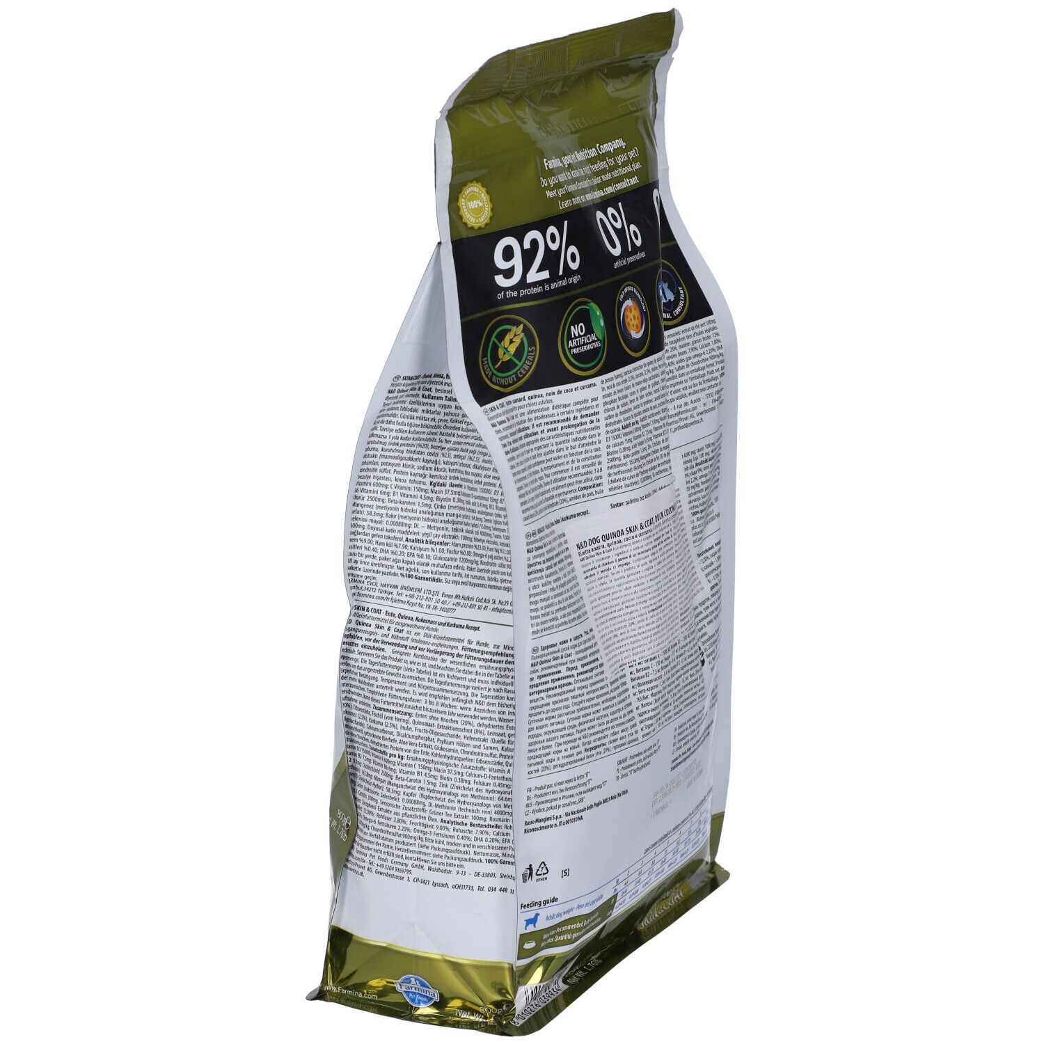 Seitenansicht des Trockenfutter-Beutels. N&D Quinoa, Ente, Skin & Coat. Angaben zu Inhaltsstoffen und Nährwerten. Prozentangaben.