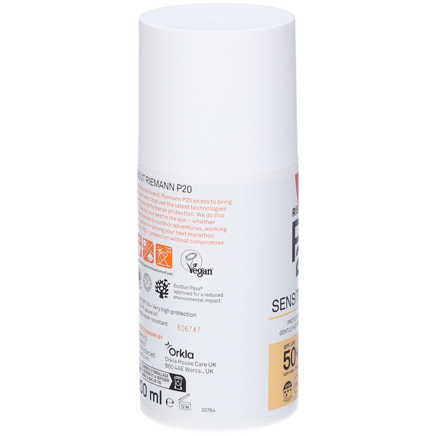 Weiße Sonnencreme-Flasche. Aufschrift und Logos. Rückseite mit Text und Logos. Vegan-Siegel.