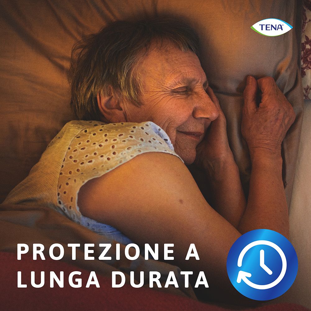 Ältere Frau im Bett. Text: Protezione a lunga durata. TENA Logo.