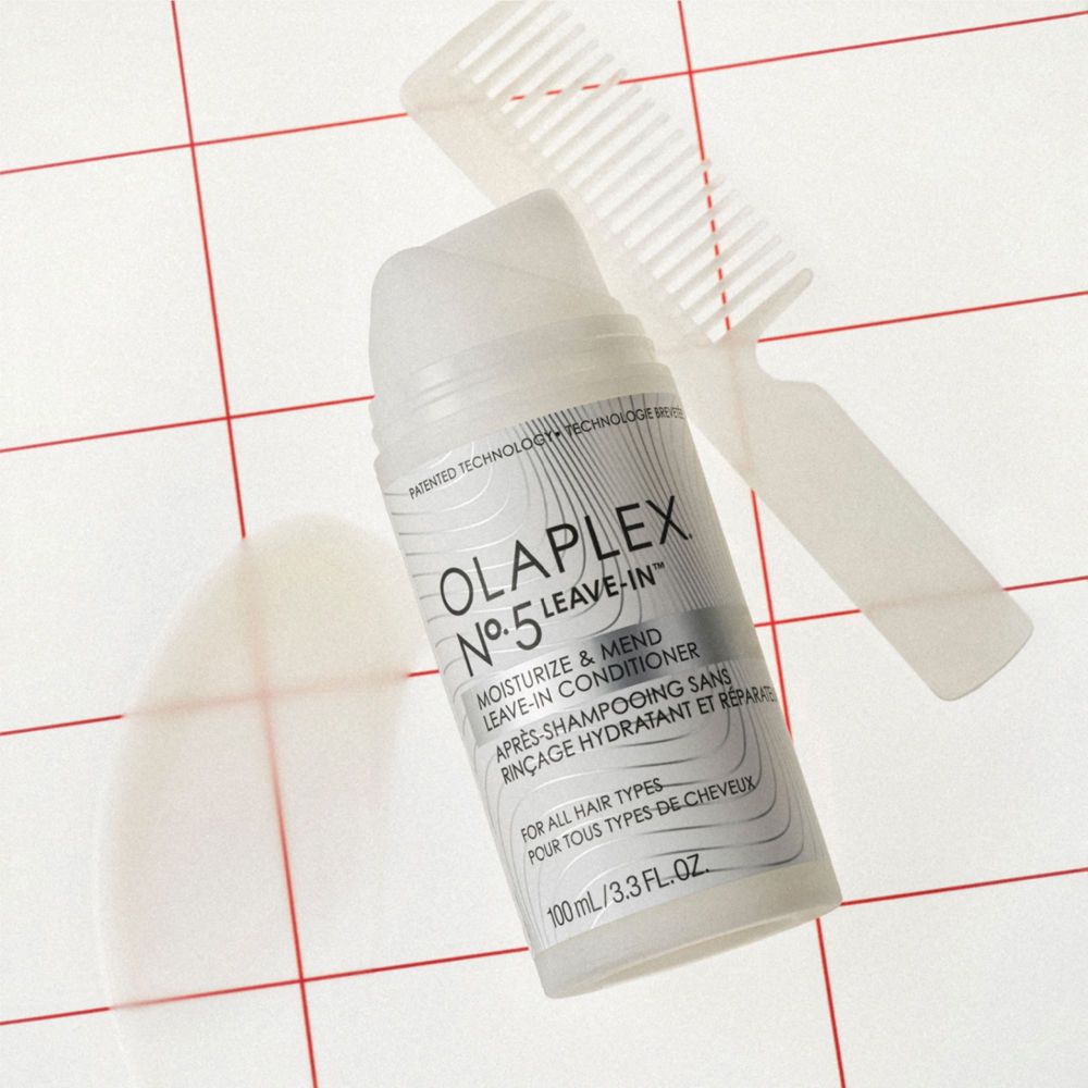Olaplex N°.5 Leave-In Conditioner Flasche mit Kamm.