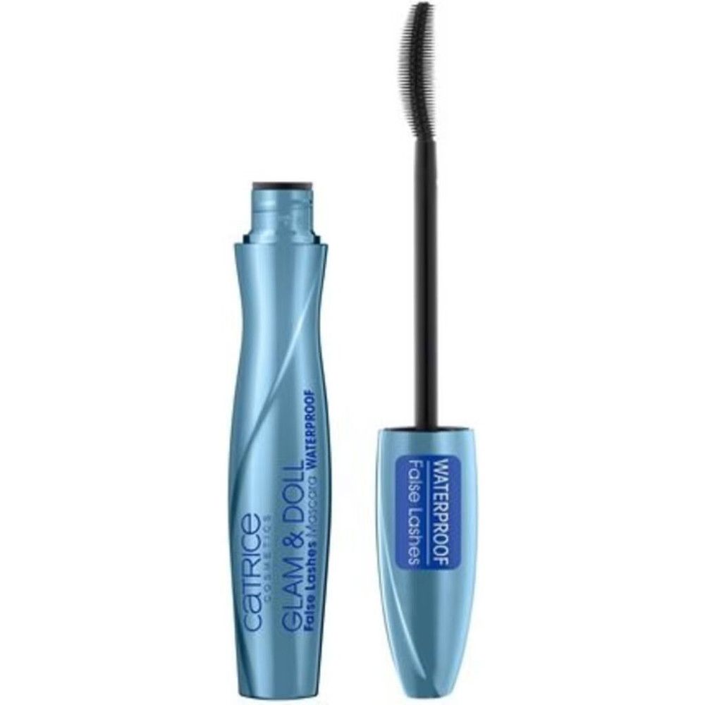 Blaue Mascarabürste und -tube. Aufschrift: Glam & Doll, False Lashes Mascara Waterproof. Schwarze Bürste.