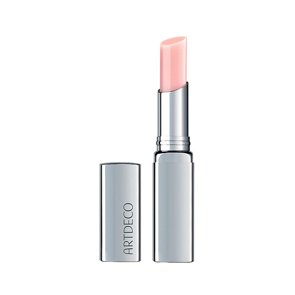 Lippenbalsam in silberner Hülse mit geöffneter Kappe. Der Balsam ist rosa und transparent. Auf der Hülse steht "ARTDECO".