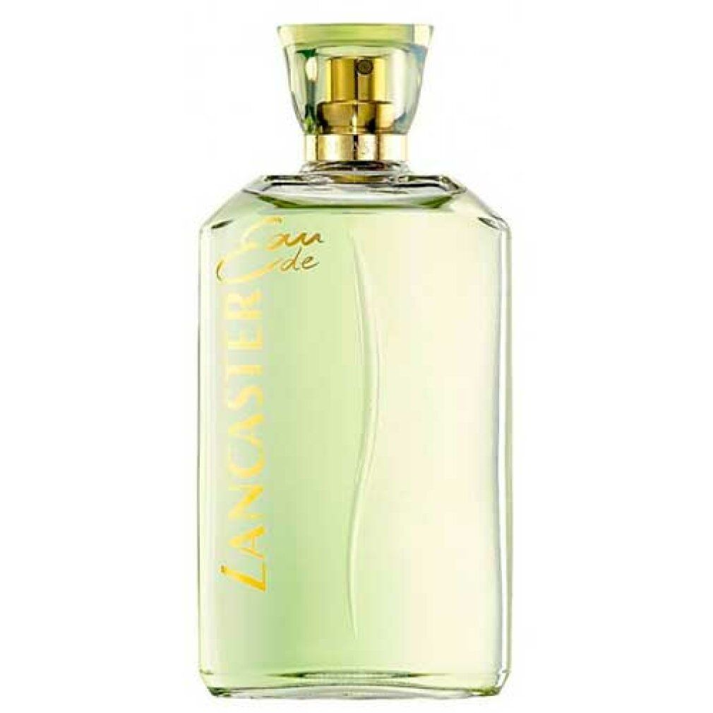 Grünes Eau de Toilette-Flakon mit goldfarbenem Verschluss. Schriftzug "Lancaster Eau de" in Gold. Rechteckige Form.