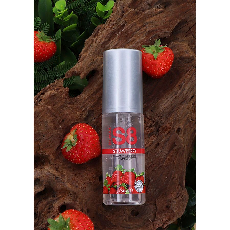 S8 Erdbeer-Gleitgel, wasserbasiert, 50ml, mit Erdbeeren dekoriert.
