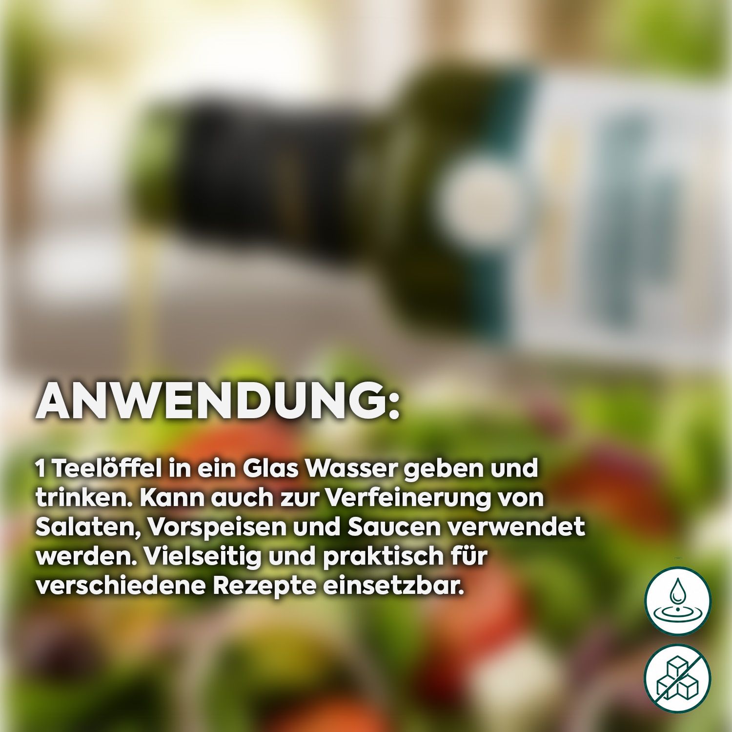 Grüne Ölflasche gießt Öl über einen Salat. Text: Anwendung: 1 Teelöffel in ein Glas Wasser geben und trinken. Kann auch zur Verfeinerung von Salaten, Vorspeisen und Saucen verwendet werden.