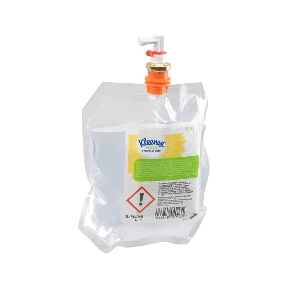 Nachfüllpackung für Lufterfrischer. Transparente Beutel mit Ausgießer. Kleenex-Logo und Warnsymbol.