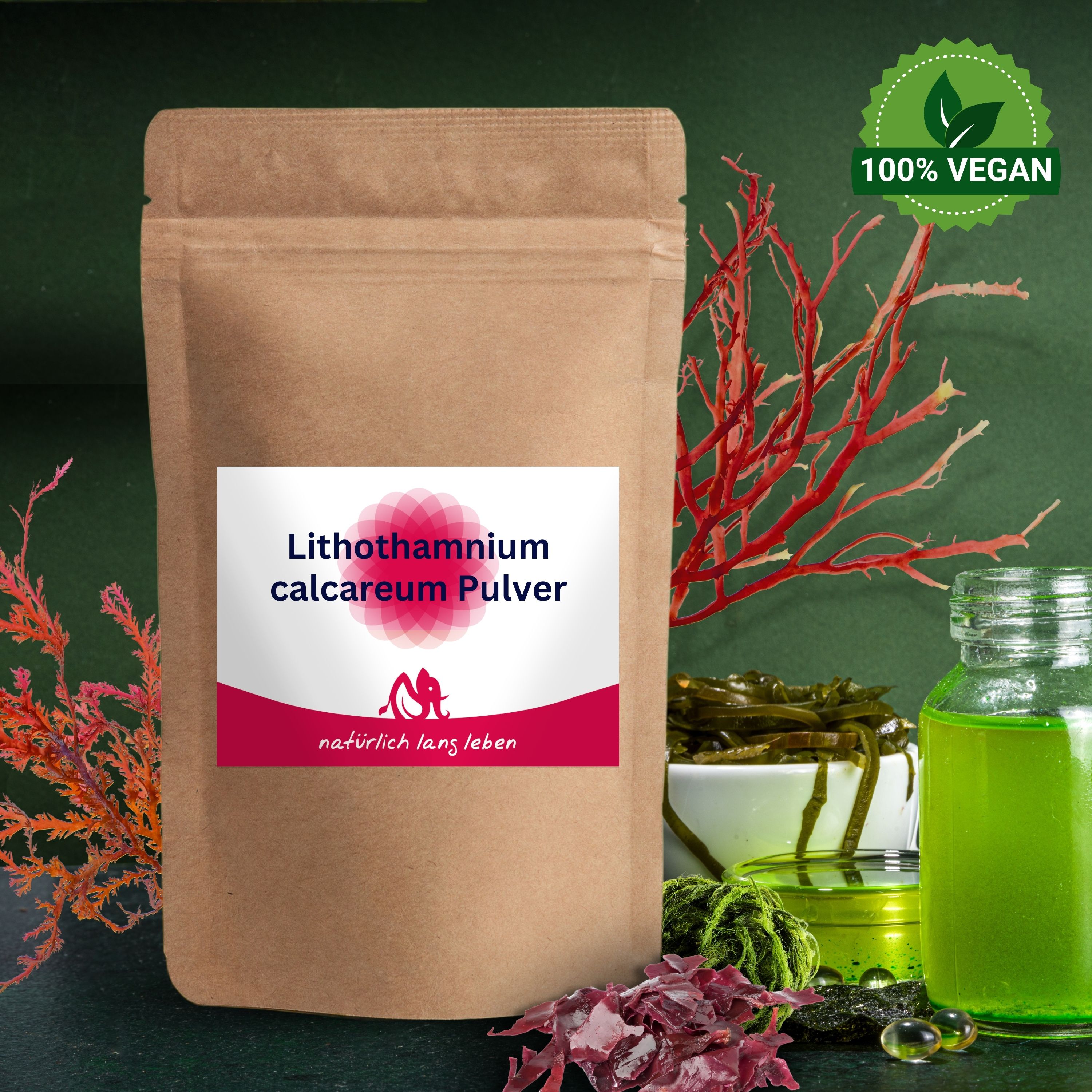 Lithothamnium calcareum Pulver in brauner Beuteltasche. 100% Vegan-Siegel. Dekoration mit Algen.