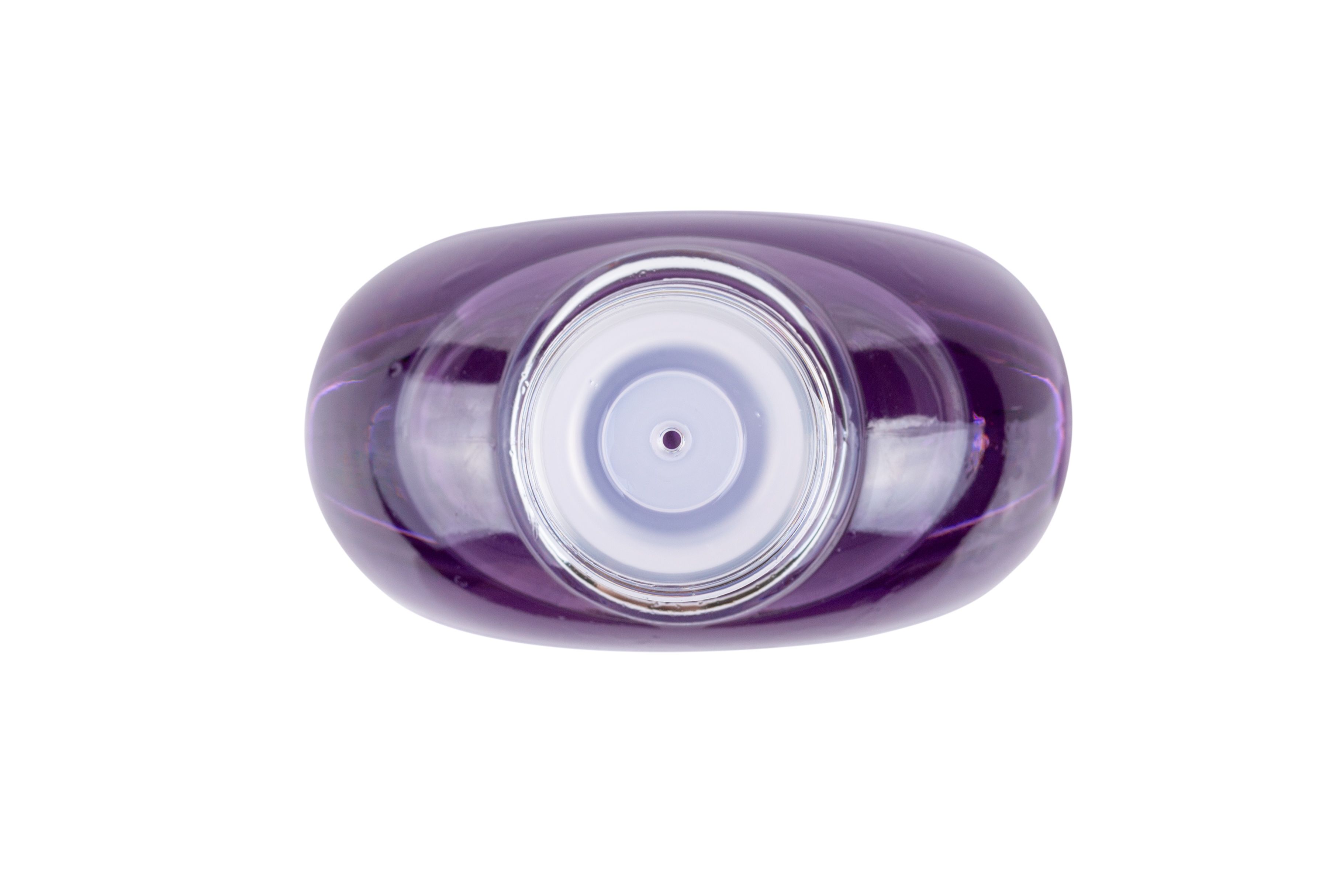 Draufsicht auf eine Flasche Massageöl. Silberner Verschluss, transparente Flasche mit violetter Flüssigkeit.