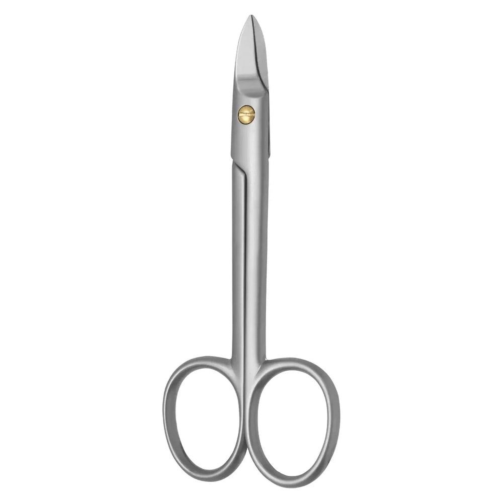 Nagelschere aus Metall. Die Schere hat abgerundete Spitzen und zwei Grifflöcher. Ein goldfarbener Bolzen verbindet die beiden Teile.