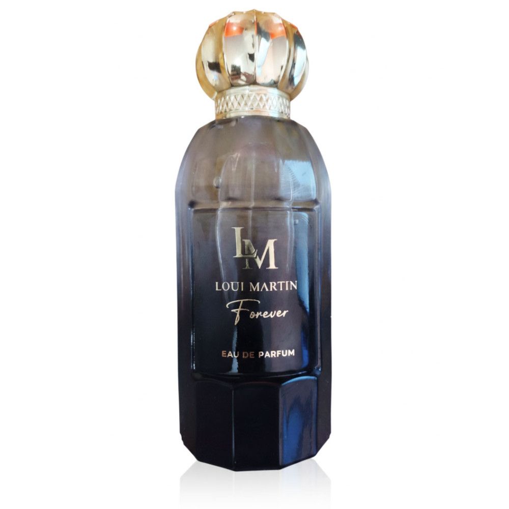 Parfümflakon mit goldfarbenem Deckel. Aufschrift: Loui Martin Forever, Eau de Parfum. Flakon in dunklen Farbtönen.