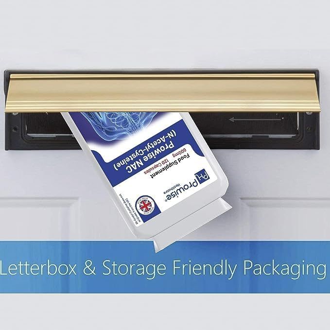 Verpackung von Prowise NAC in einem Briefkastenschlitz. Text: Letterbox & Storage Friendly Packaging.