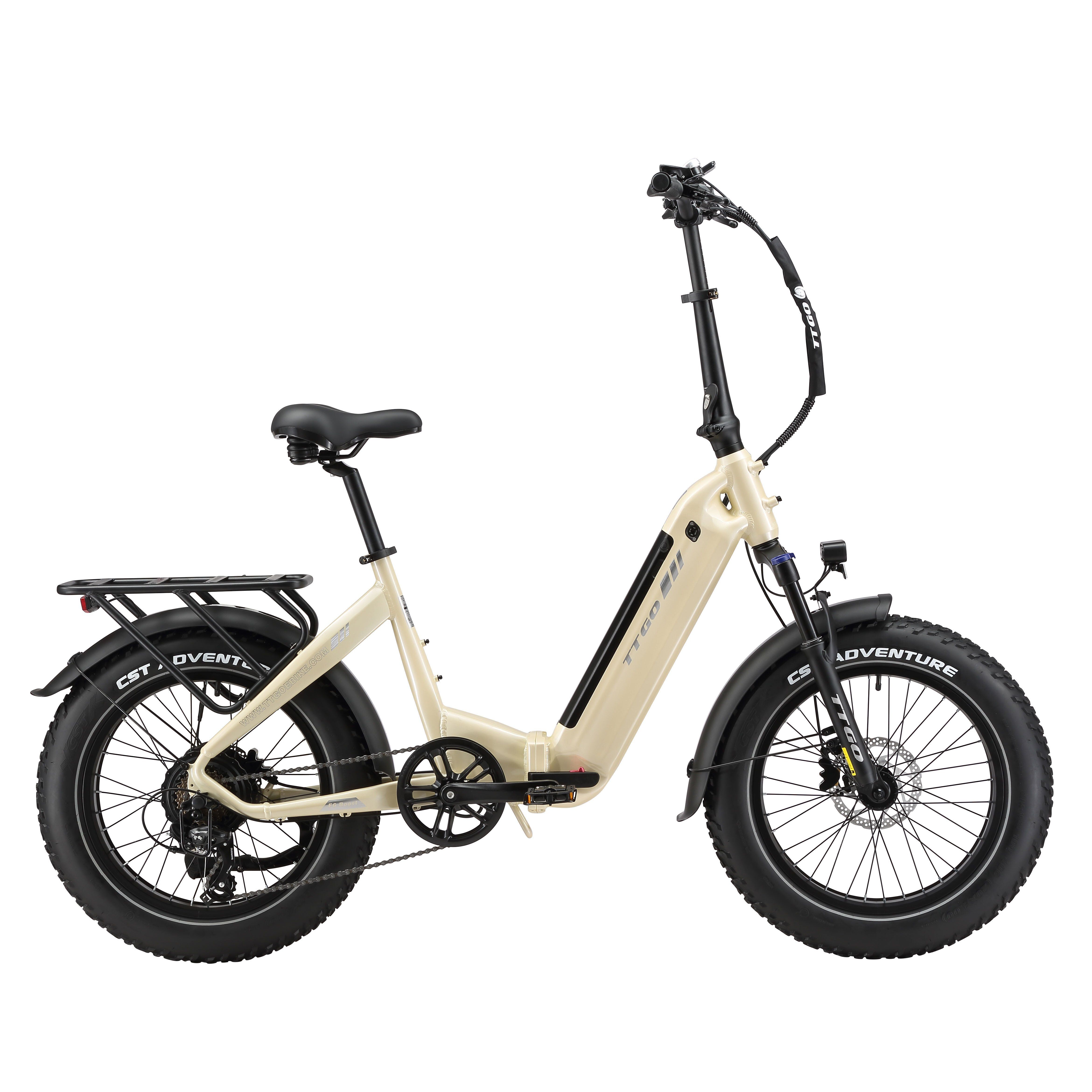 Beige Klapp-E-Bike mit schwarzen Reifen und Details. Schwarzer Sattel, Gepäckträger. Auf dem Reifen steht "ADVENTURE".