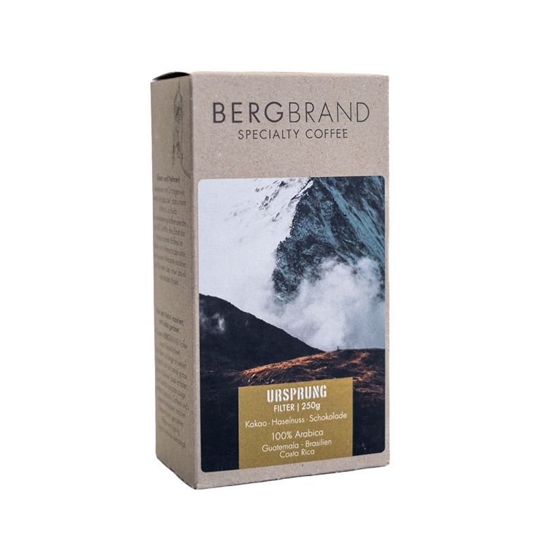 Kaffeepackung. Text: BERGBRAND, Specialty Coffee. Ursprung, Filter, 250g, Kakao, Haselnuss, Schokolade, 100% Arabica, Guatemala, Brasilien, Costa Rica.