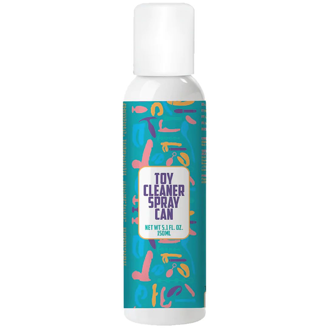Spraydose mit weißem Deckel. Aufschrift "TOY CLEANER SPRAY CAN". Türkis-farbener Hintergrund mit bunten Mustern. Nettoinhalt 150ml.