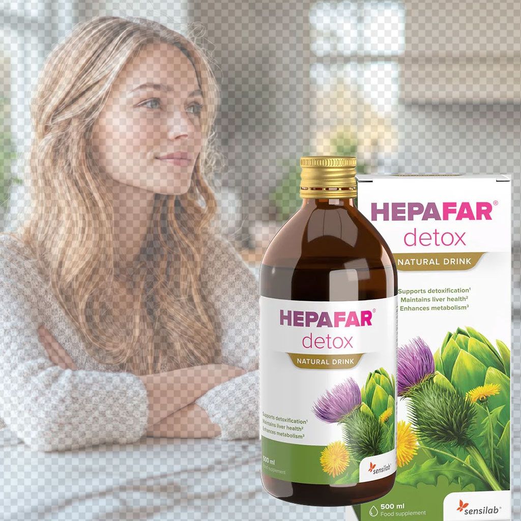 Produktflasche und Verpackung mit "HEPAFAR detox NATURAL DRINK". Frau im Hintergrund. Abbildung von Distel und Artischocke.