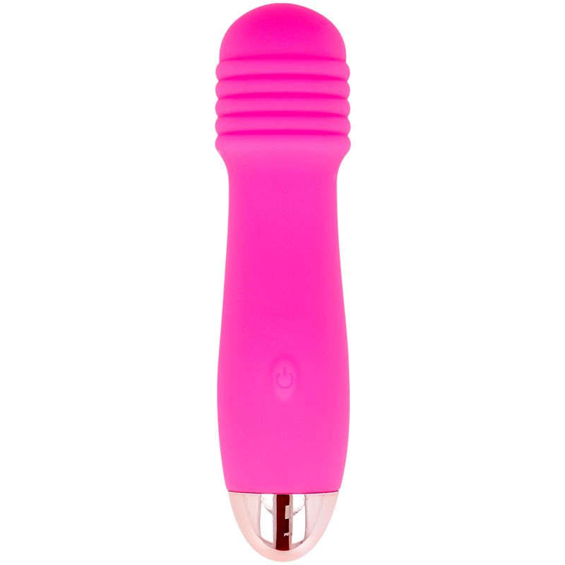 Pinkfarbener Vibrator mit geriffelter Spitze und metallfarbener Basis. Ein-Aus-Knopf sichtbar.