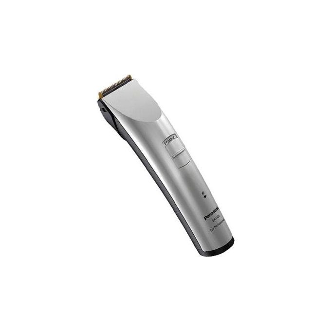 Silberner Haarschneider. Schwarzer Griff, silberner Kopf. Aufschrift: Panasonic. Taste: Charge, Power. Für Profis.