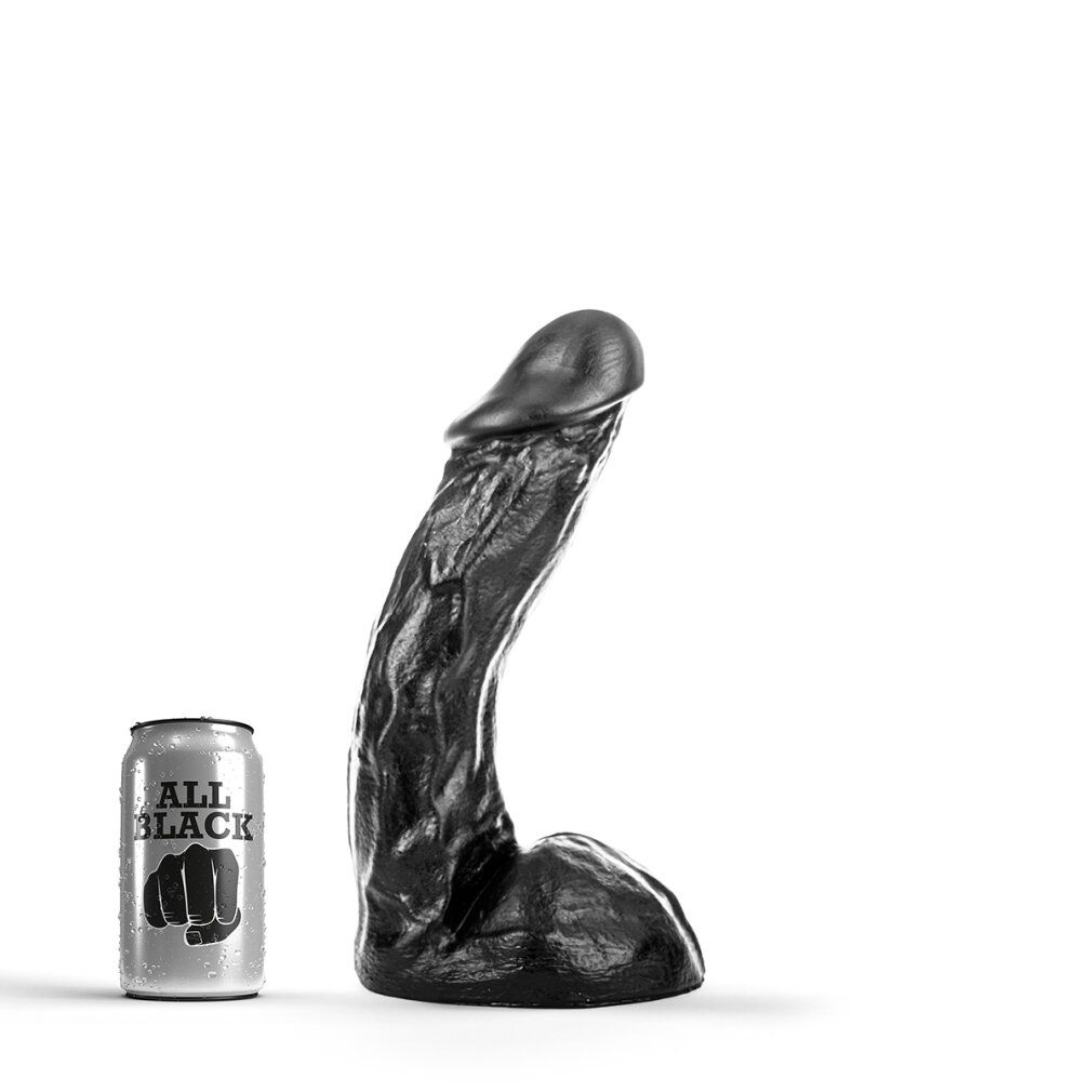 Schwarzer, gebogener Dildo. Neben einer Dose mit "ALL BLACK" Aufdruck und Faust-Logo. Oberfläche mit Adern.