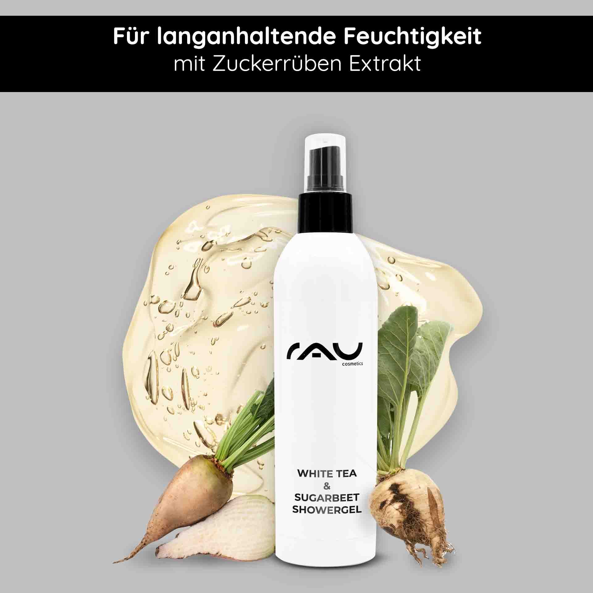 Weiße Flasche mit schwarzem Sprühkopf, daneben Zuckerrüben und Flüssigkeit. Aufschrift: RAU Cosmetics, White Tea & Sugarbeet Showergel.