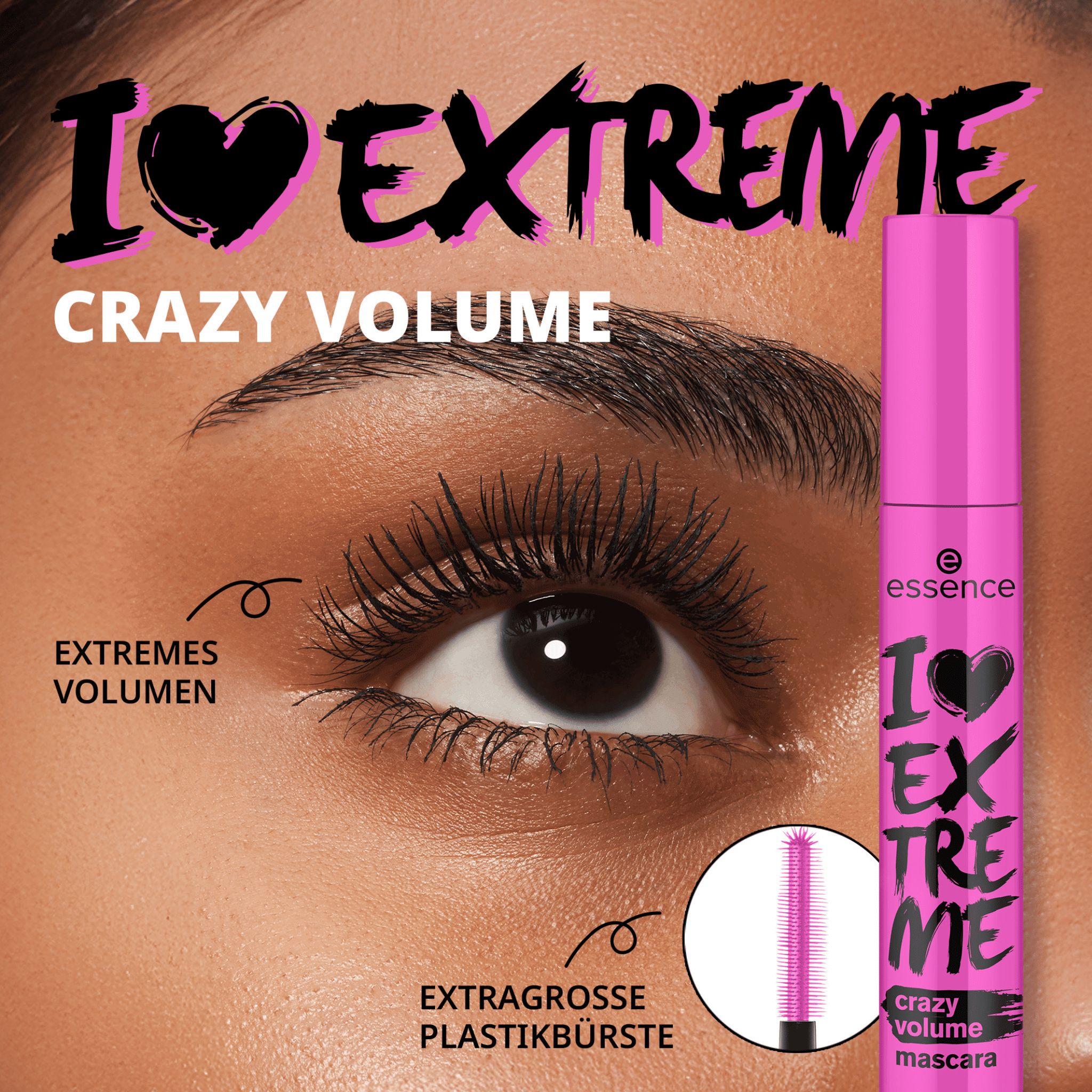 Auge mit getuschten Wimpern und Mascarahülse. Text: I LOVE EXTREME crazy volume mascara. Marke: essence.