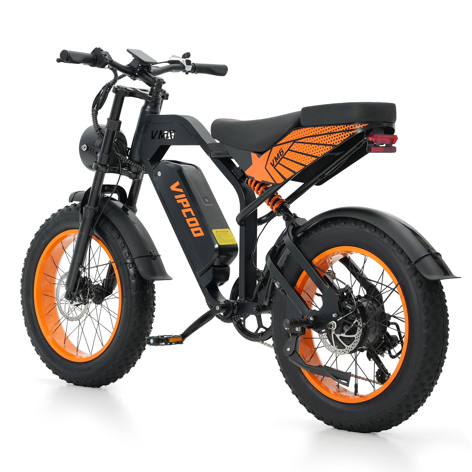 Schwarzes E-Bike mit orangefarbenen Felgen. VIPCOO ist auf dem Rahmen zu sehen. Modell VM6.