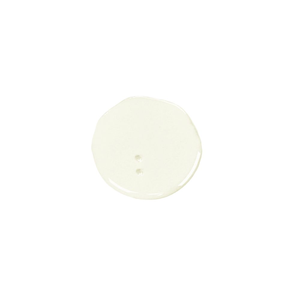 Ein kreisförmiger Klecks Gentle Black Fresh Cleansing Oil auf weißem Hintergrund.