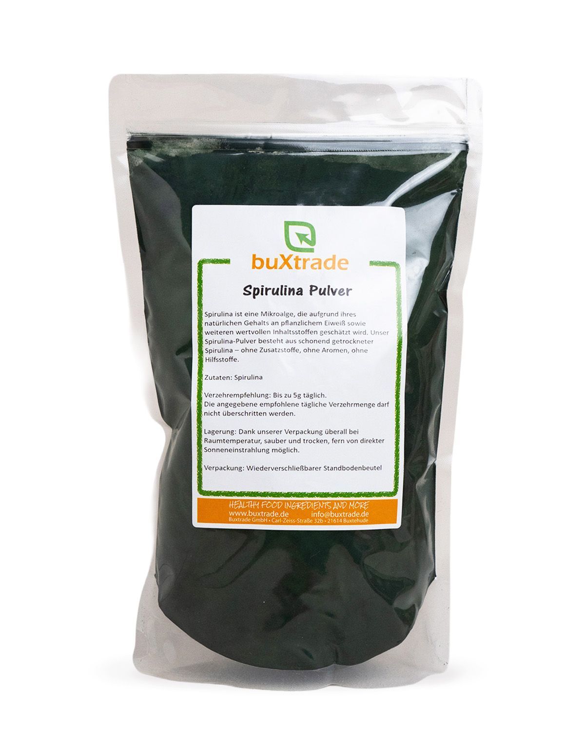 Ein Beutel mit Spirulinapulver mit einem Etikett, das Informationen enthält.