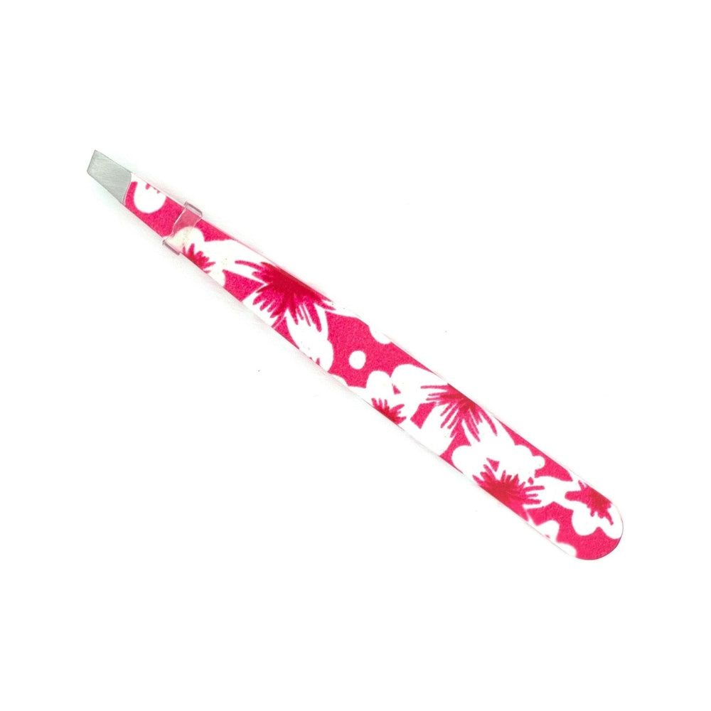 Schräge Pinzette mit pinkfarbenem Blumenmuster. Spitze aus Metall. Auf weißem Hintergrund.