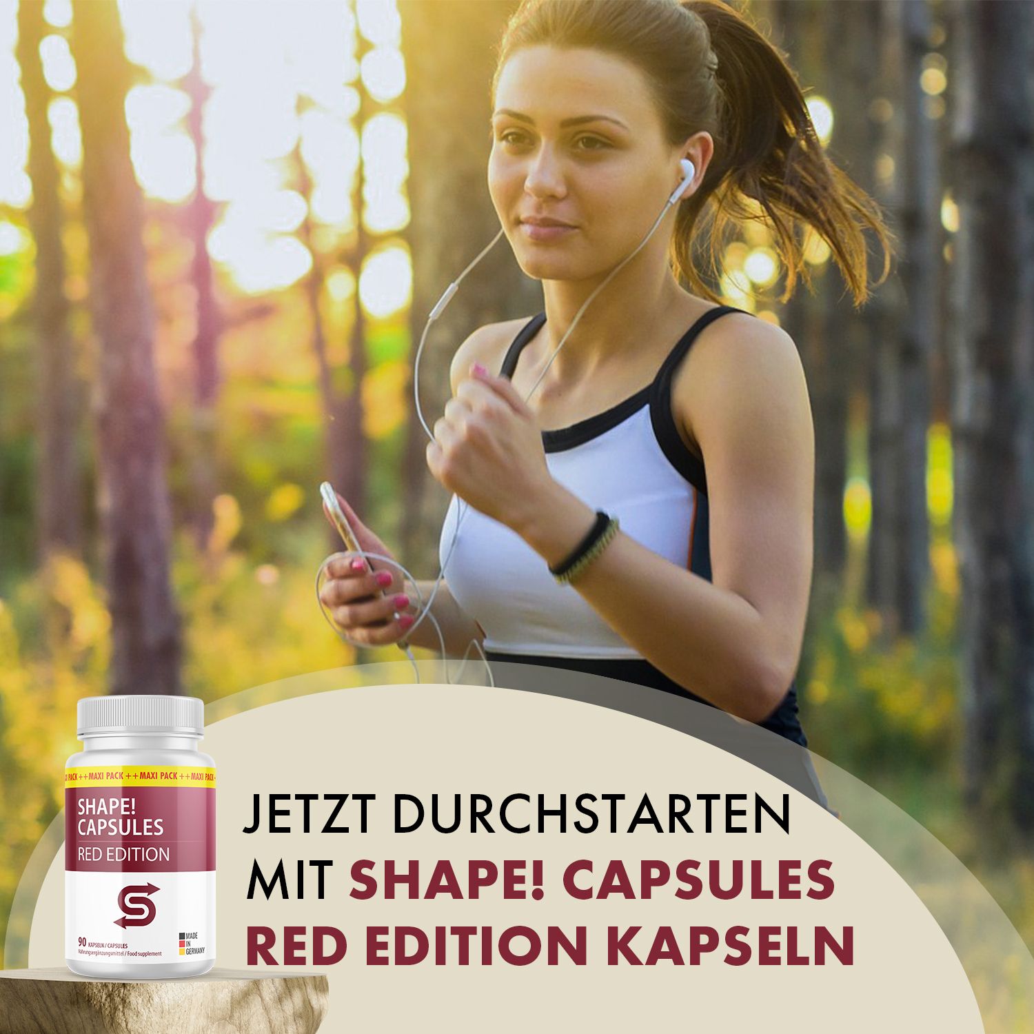 Junge Frau joggt im Wald. Neben ihr: Flasche SHAPE! CAPSULES RED EDITION. Aufschrift: Jetzt durchstarten mit SHAPE! CAPSULES RED EDITION Kapseln.
